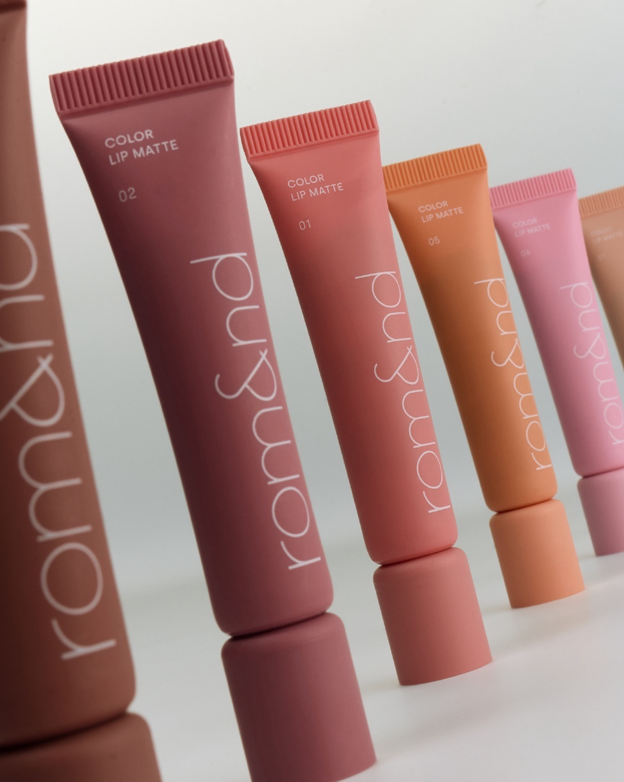 Romand Colour Lip Matte 吱吱柔霧唇釉泥💝