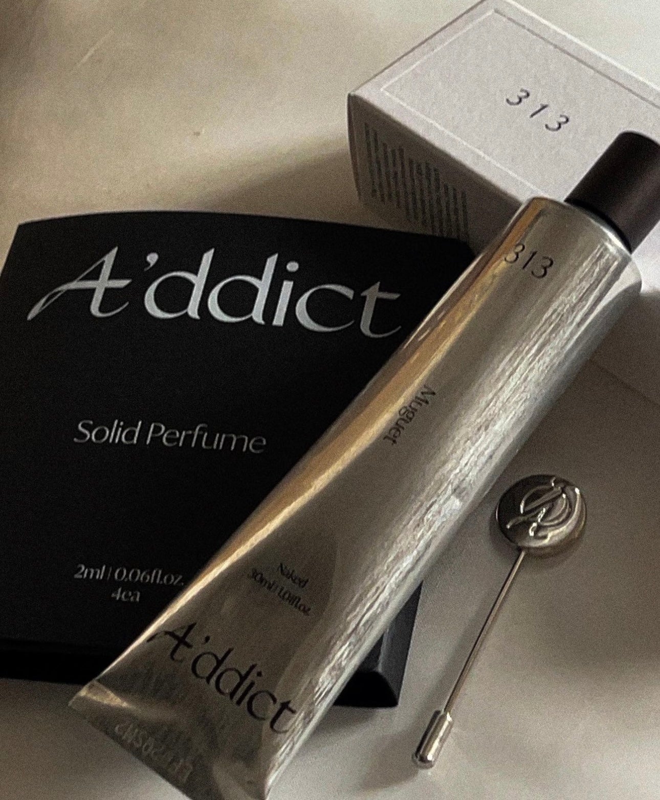 Liz推薦之物 擁有獨一無二香獨特體香
💫| A'DDICT 管狀固體香水膏 A’ddict Solid Perfume 🩶