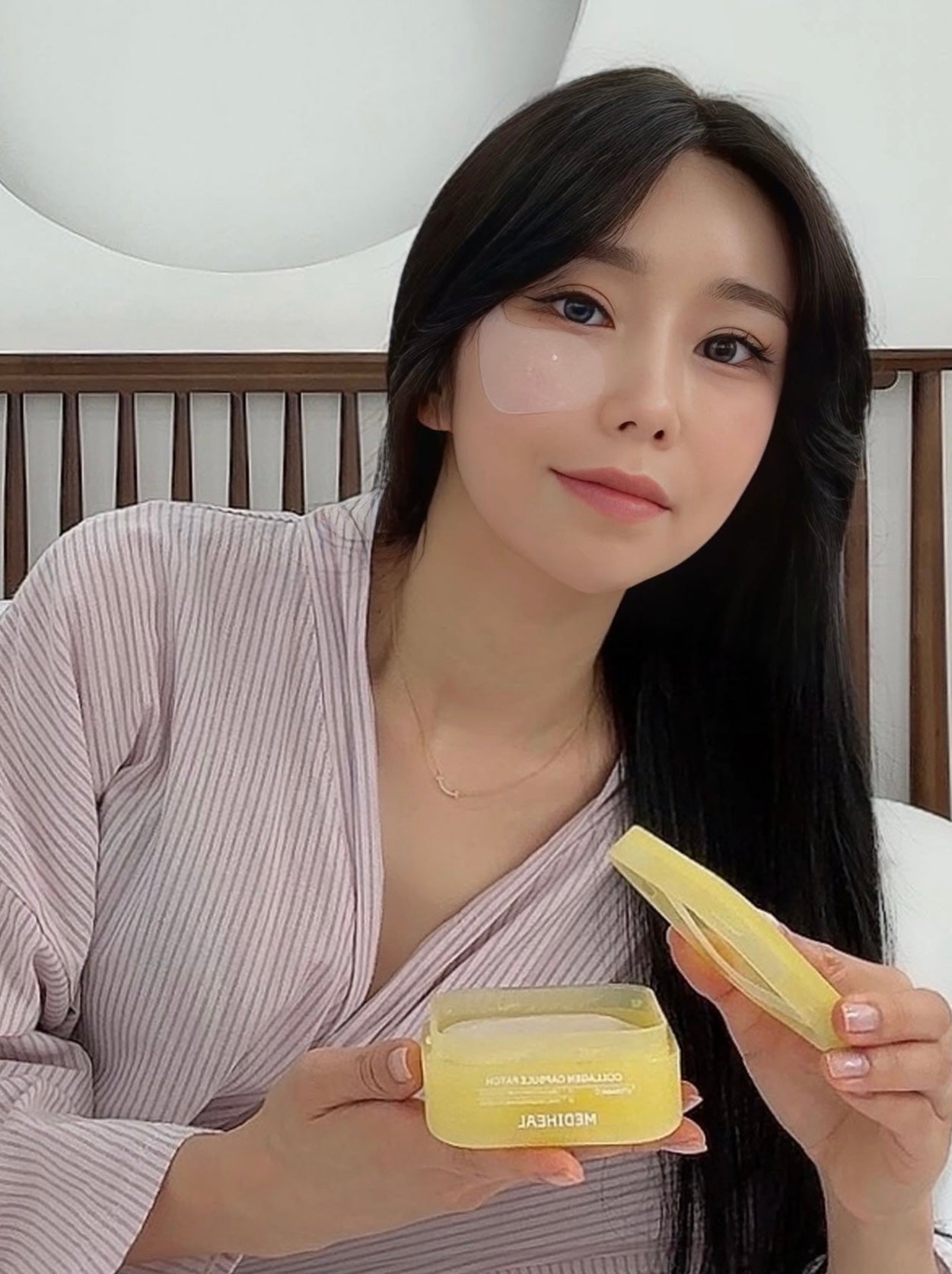 MEDIHEAL 膠原蛋白膠囊多效眼膜| 視黃醇 & 維他命C | 100小時膠原密度提升🔥