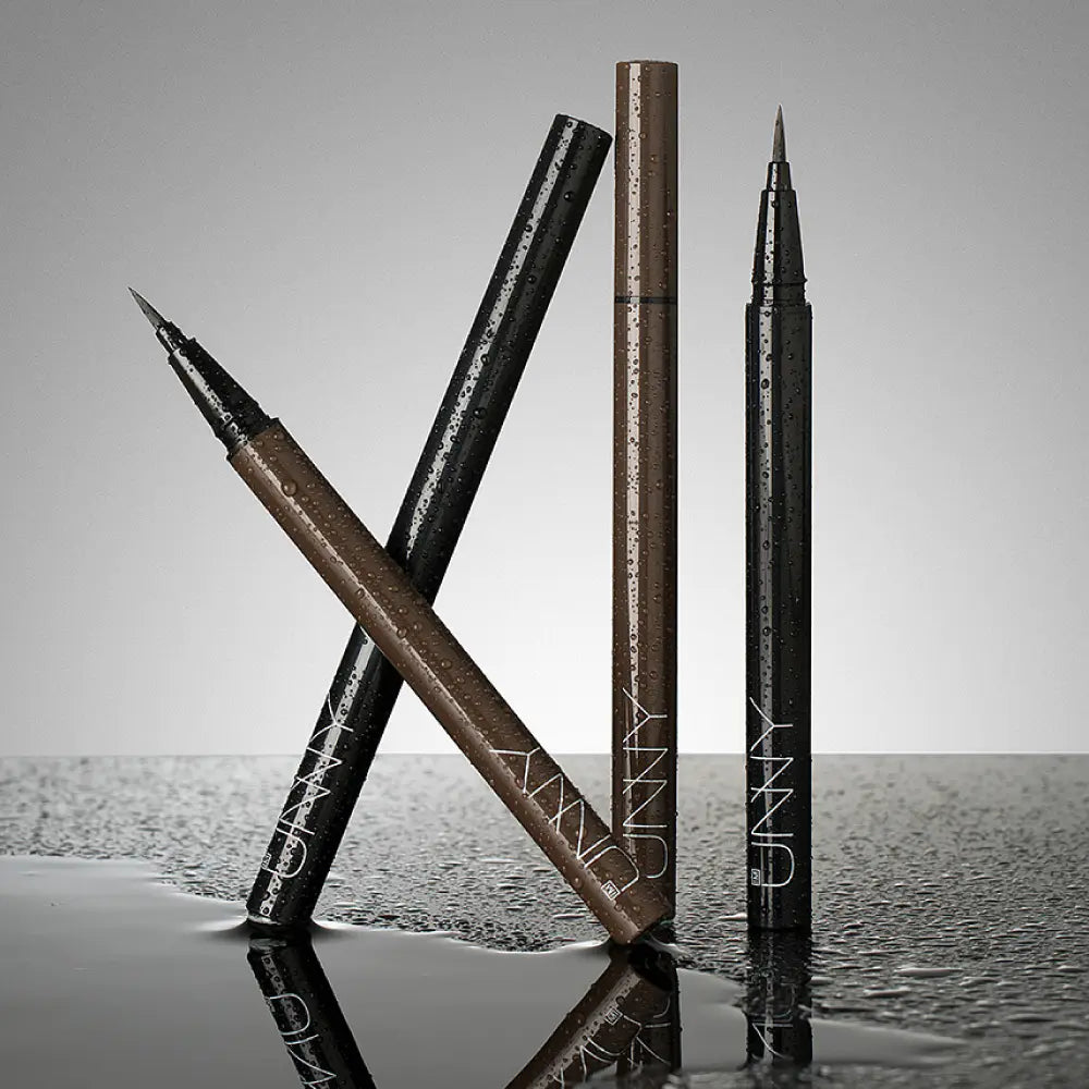 I’M UNNY極細眼線液筆| 手殘女也輕易上手🙋🏼♀️