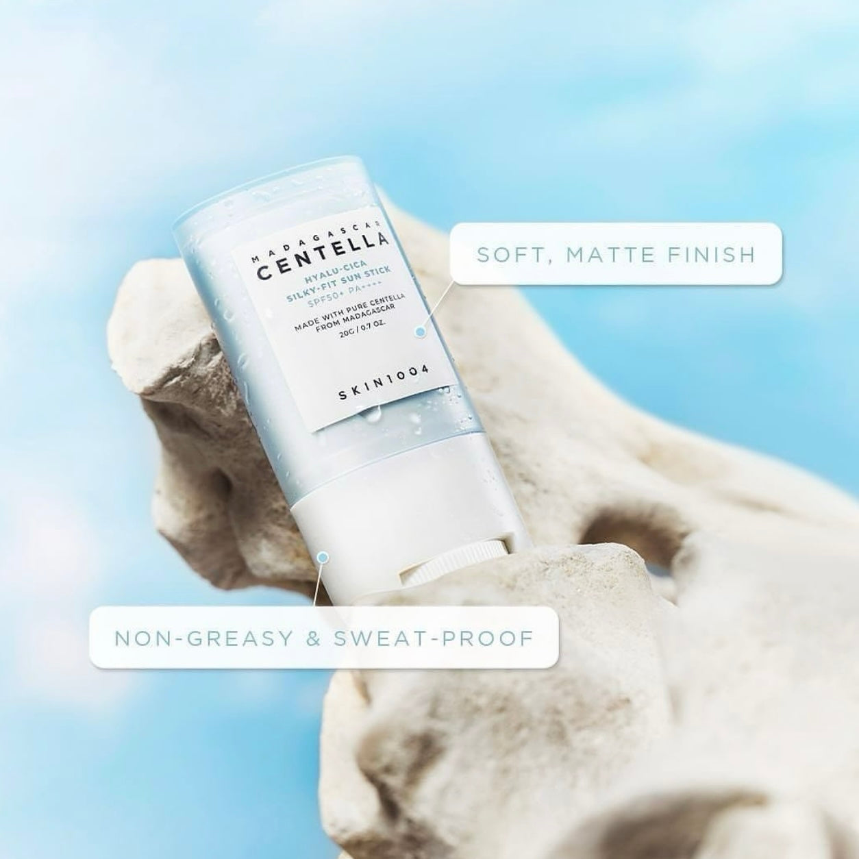 SKIN1004 馬達加斯加積雪草透明質酸修復柔霧防曬棒SPF50+ PA++++🩵