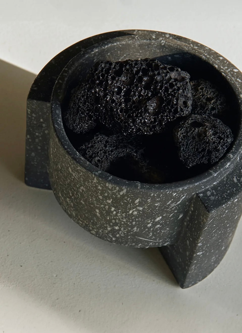 極具儀式感💫 推薦入手！HETRAS 空間療癒陶瓷石香薰套裝| 無火香薰 、自然香氣 、極簡生活✨| HETRAS Premium Ceramic Stone Diffuser Set