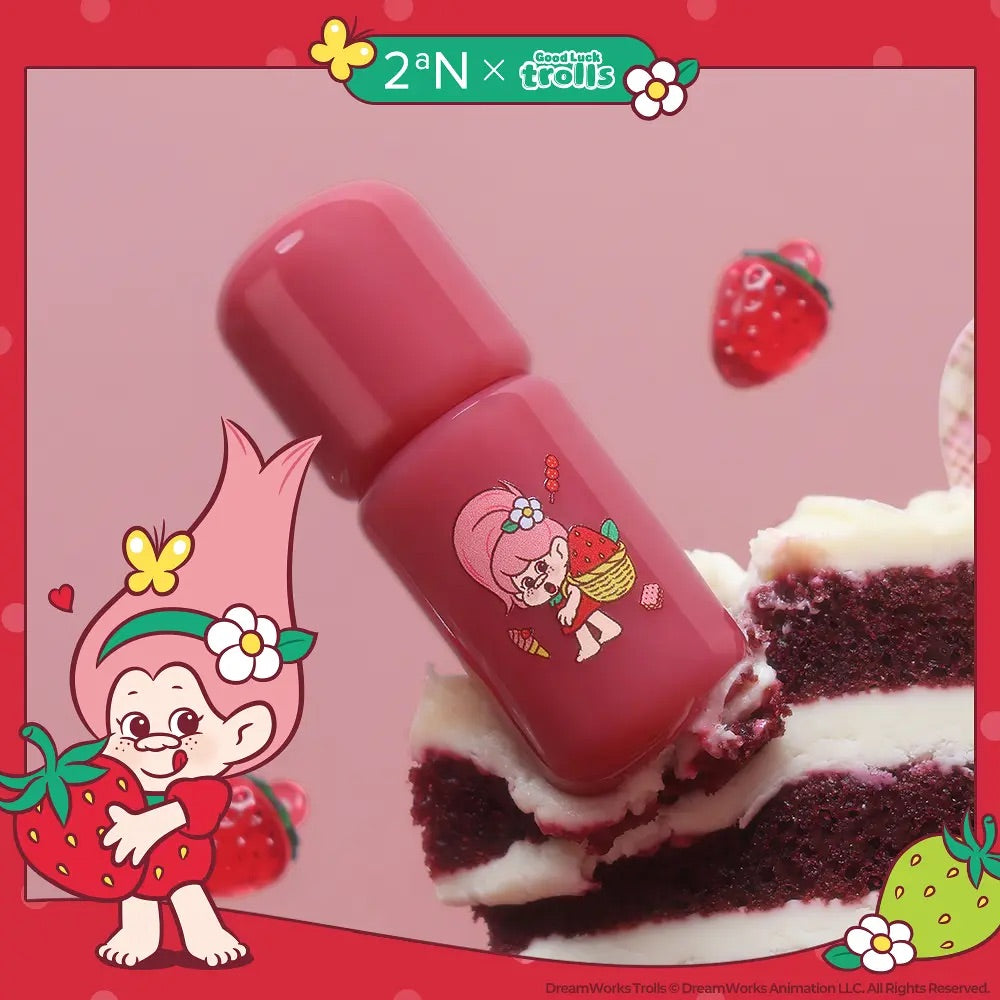 ✨ 【2aN × Trolls】🍓士多啤梨魔法幸運特調 限量聯名系列登場！💖 ✨水光豐唇釉 Dewy Fit Tint