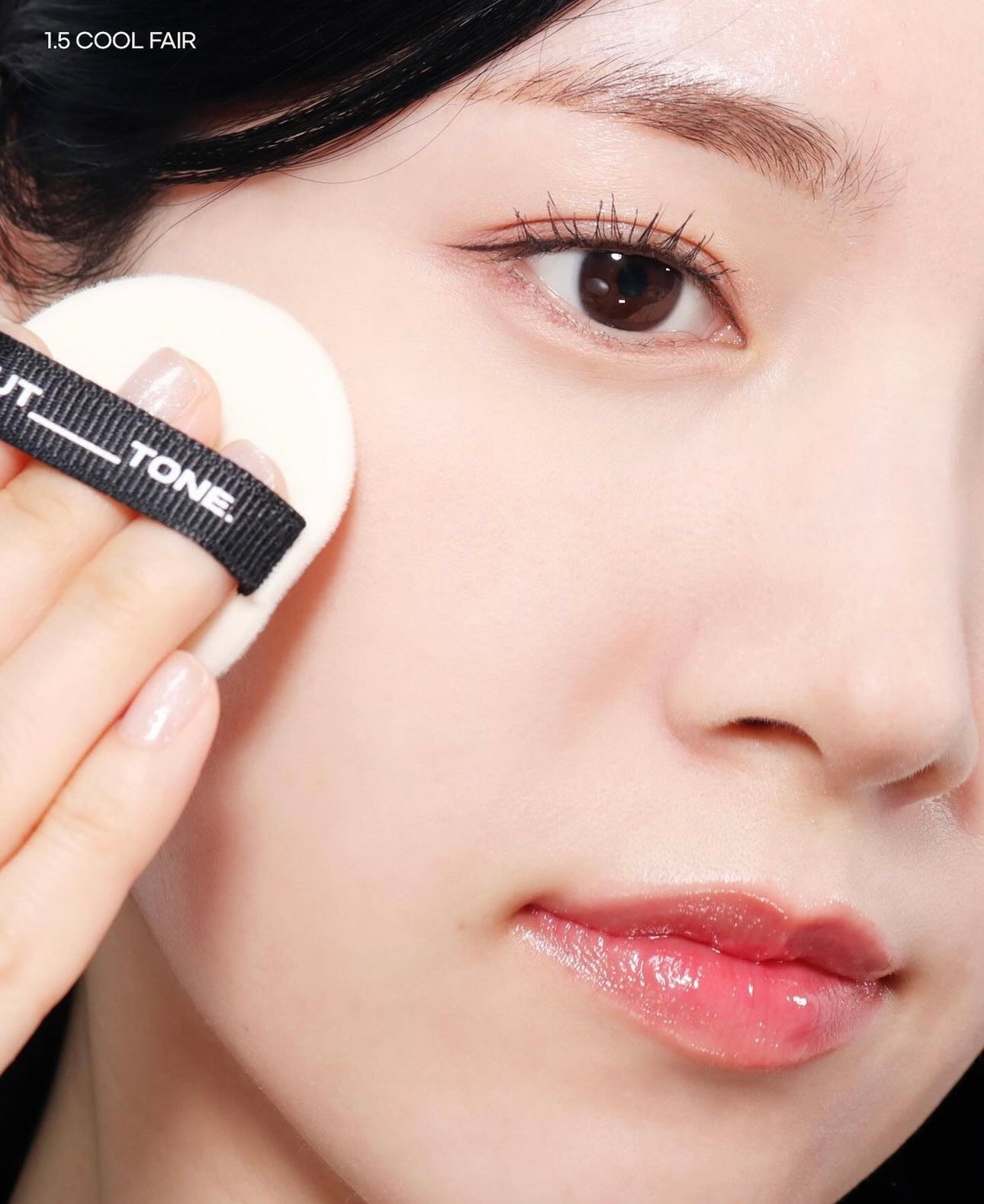 ABOUT TONE | 柔霧控油濾鏡純素定妝粉餅| ABOUT TONE Blur Powder Pact 🖤