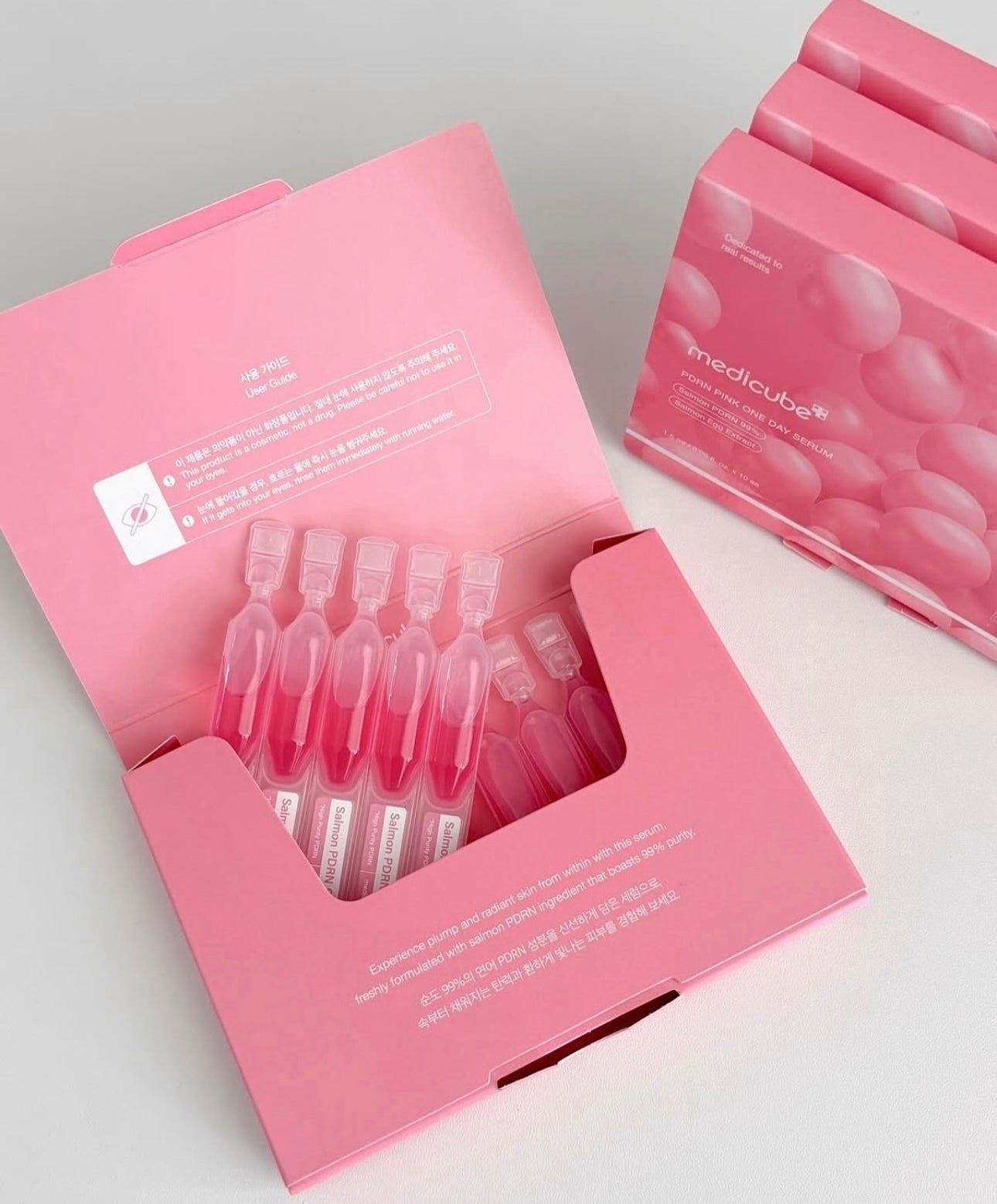 方便旅行裝✈️ 來自三文魚的逆齡秘方🐠|醫美級MEDICUBE PDRN 粉紅胜肽膠原蛋白一日精華| 煥亮修復・一支見效!