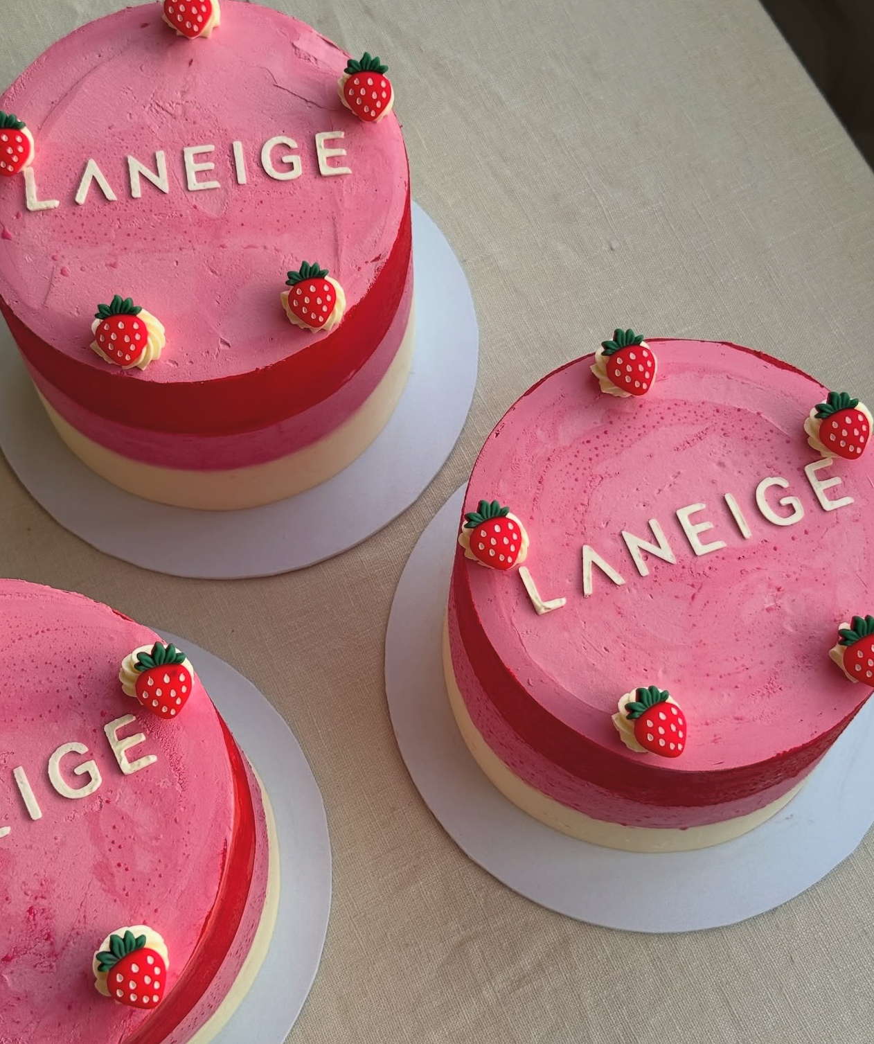 LANEIGE 草莓慕斯極萃滋養晚安唇膜🍓 🍰限定登場🔥！
