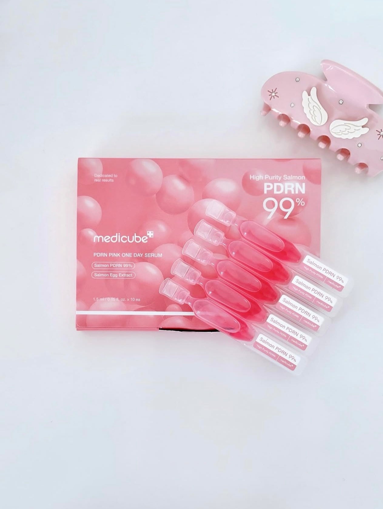 方便旅行裝✈️ 來自三文魚的逆齡秘方🐠|醫美級MEDICUBE PDRN 粉紅胜肽膠原蛋白一日精華| 煥亮修復・一支見效!