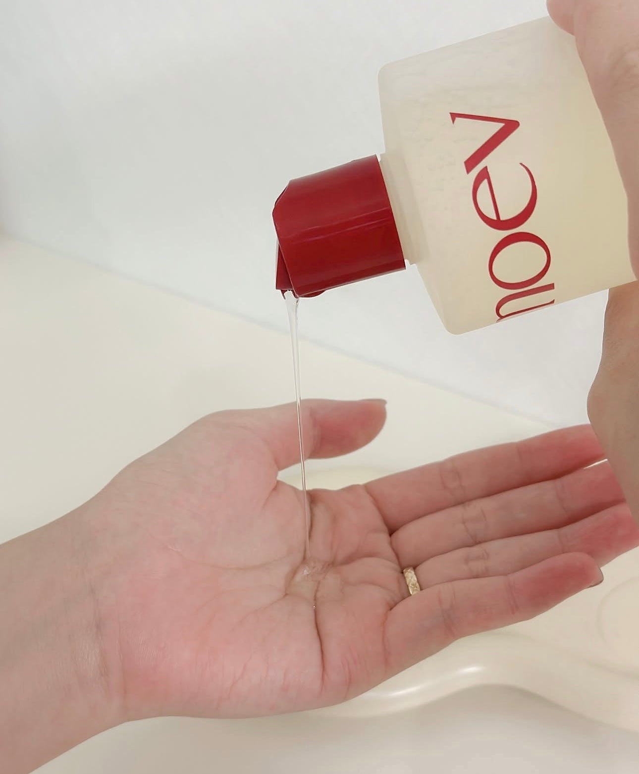 防脫髮專研🔥MOEV ANNURCATIN 防脫髮強韌養護洗髮水 GD & Rose 推薦🙋🏼‍♀️