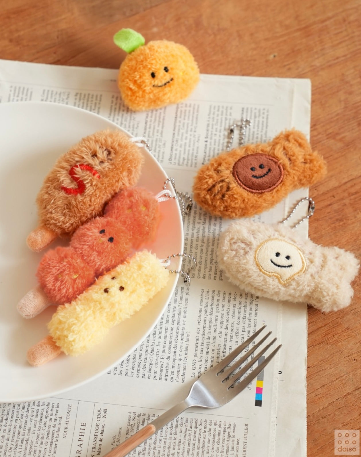 🧸✨韓國Daiso冬季限定|超萌冬日氛圍感小食絨毛飾品系列登場✨