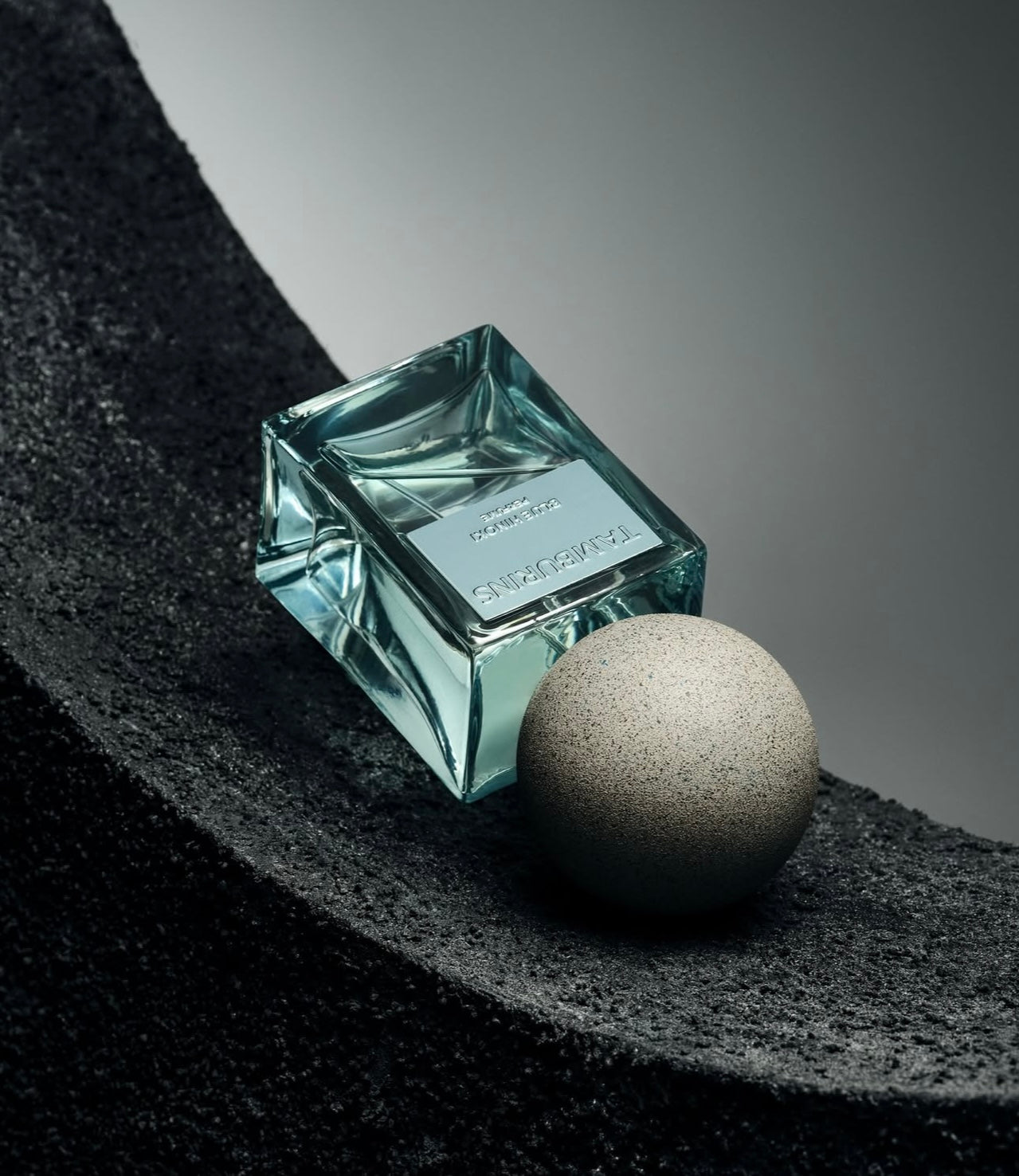 TAMBURINS推出全新香水系列輕柔曲線BLUE HINOKI藍色檜木🩵