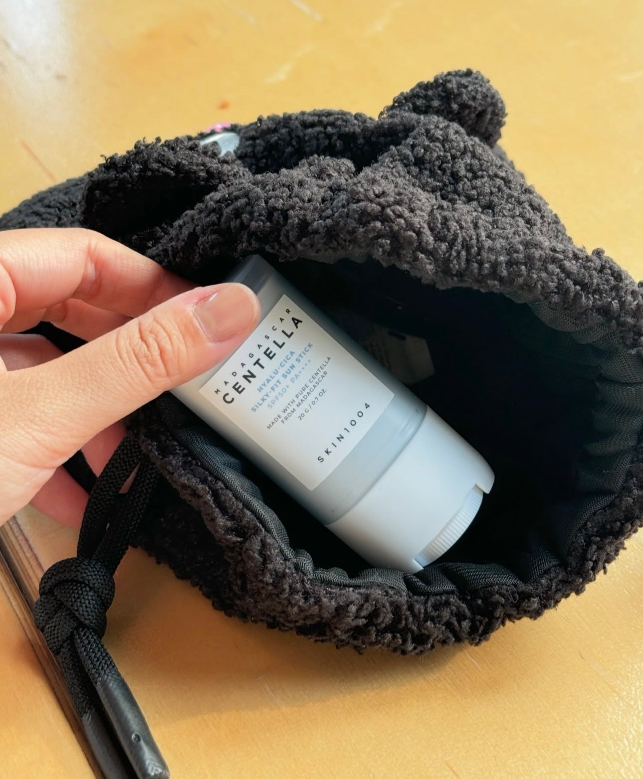 SKIN1004 馬達加斯加積雪草透明質酸修復柔霧防曬棒SPF50+ PA++++🩵