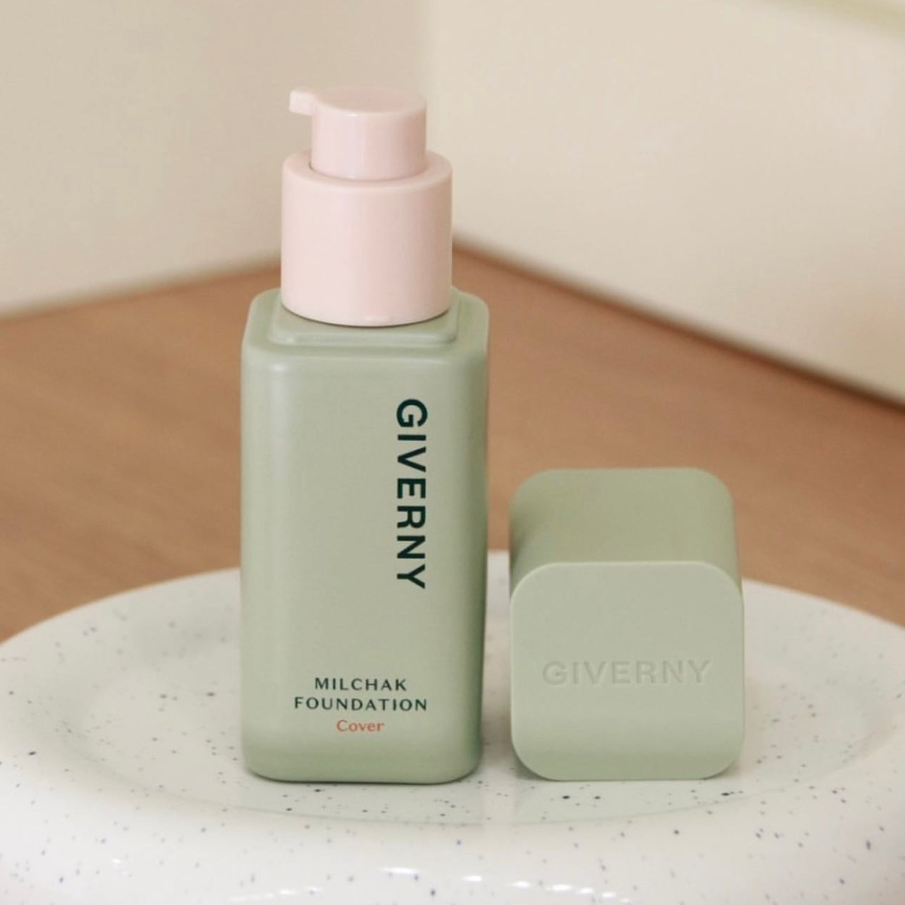 3秒貼合粉底 💫Giverny 極緻絲光持妝粉底液 Milchak Cover Foundation SPF30, PA++